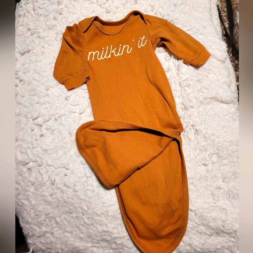 Bitsy "Milkin' It" Knotted Gown (Newborn)